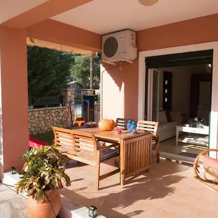 Seaside Family House بيت للعطل