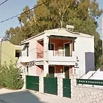 Seaside Family House *