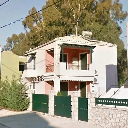 Seaside Family House *